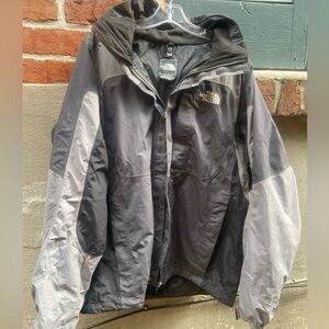The North Face Black & Gray Men's Jacket - M/M